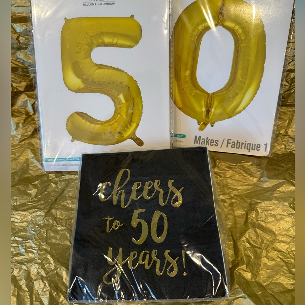 Cheers to 50 years bundle: balloons + napkins